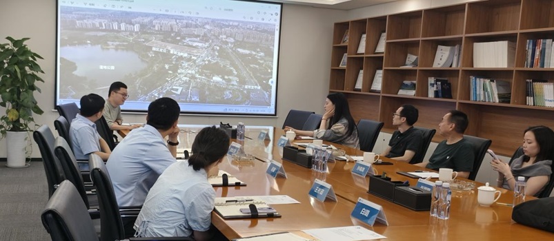 都会“有机”更新在行动——J9集团集团与重庆大学修建妄想设计研究总院有限公司成都分公司<br>配合探讨交流