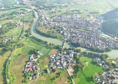 获政策性金融支持   鹿寨千年古镇破译依渡而兴的“土地密码”